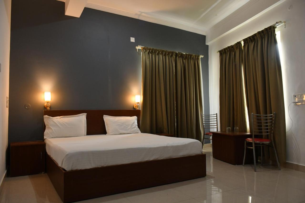 4Musafir Hotels Rishīkesh Buitenkant foto