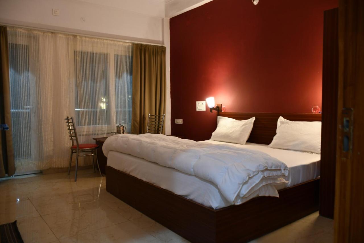 4Musafir Hotels Rishīkesh Buitenkant foto