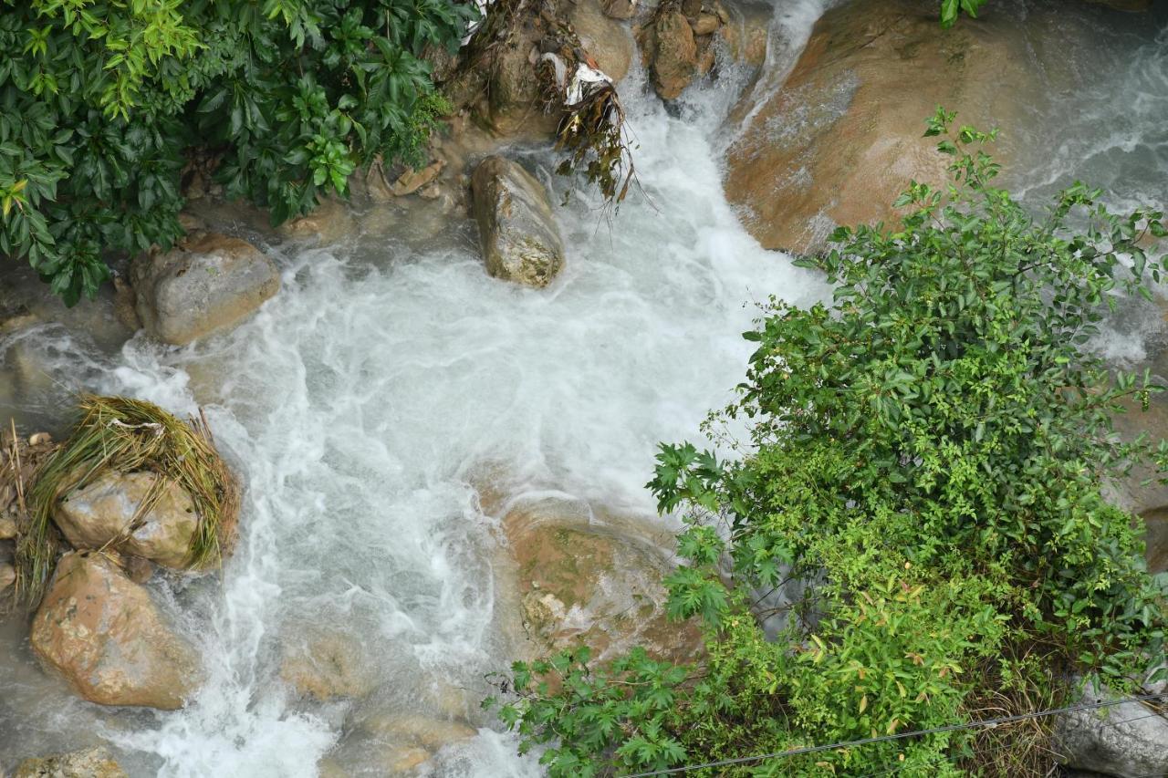 4Musafir Hotels Rishīkesh Buitenkant foto