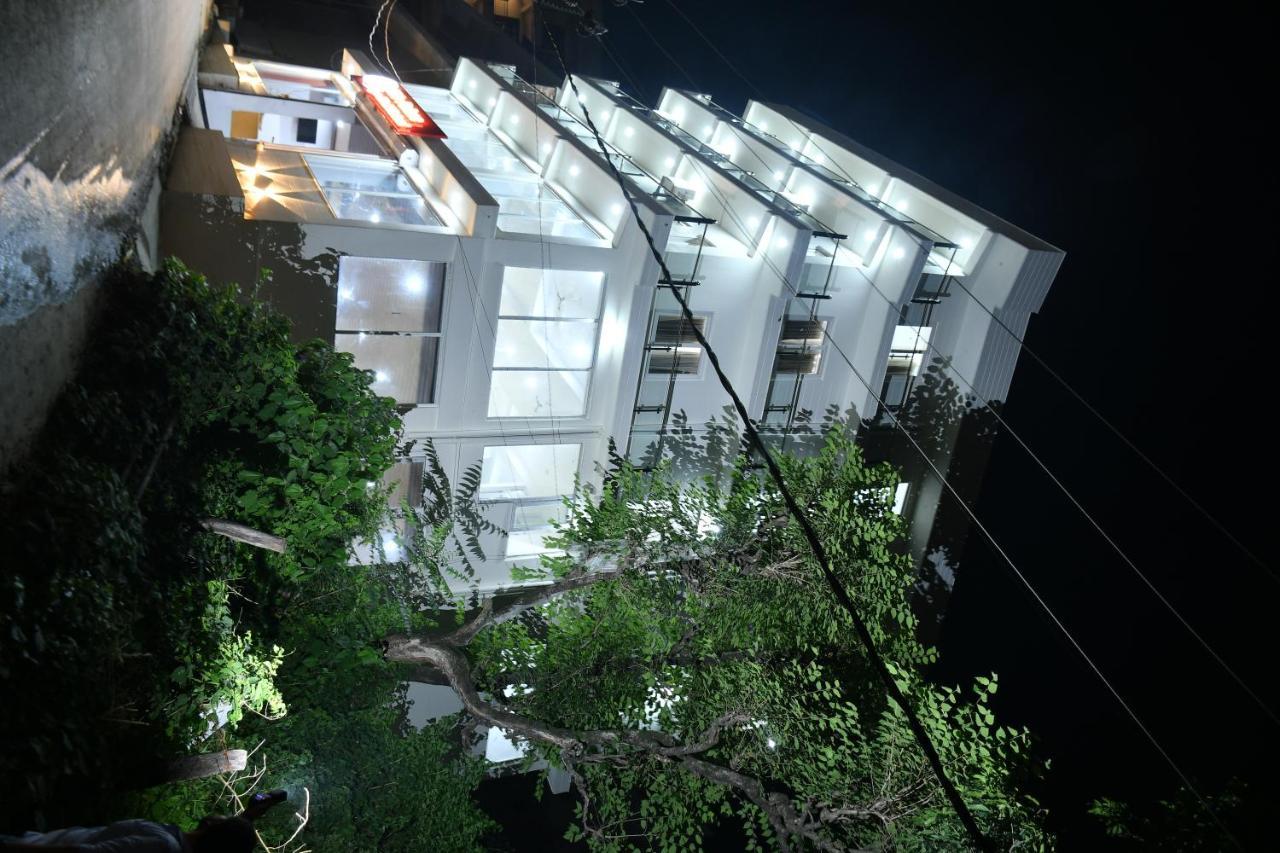 4Musafir Hotels Rishīkesh Buitenkant foto